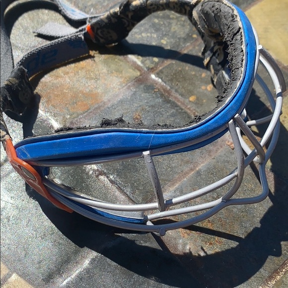 Cascade women’s lacrosse goggles - Picture 1 of 6